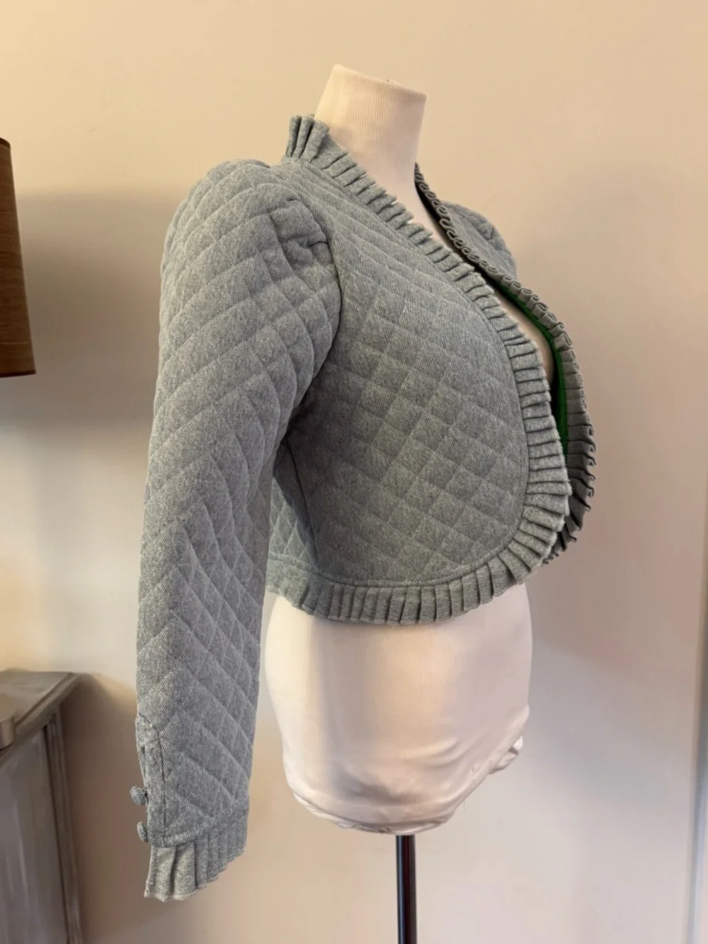 LOVE THE LABEL Adrienne Quilted Open-Front Cropped Jacket Size Medium